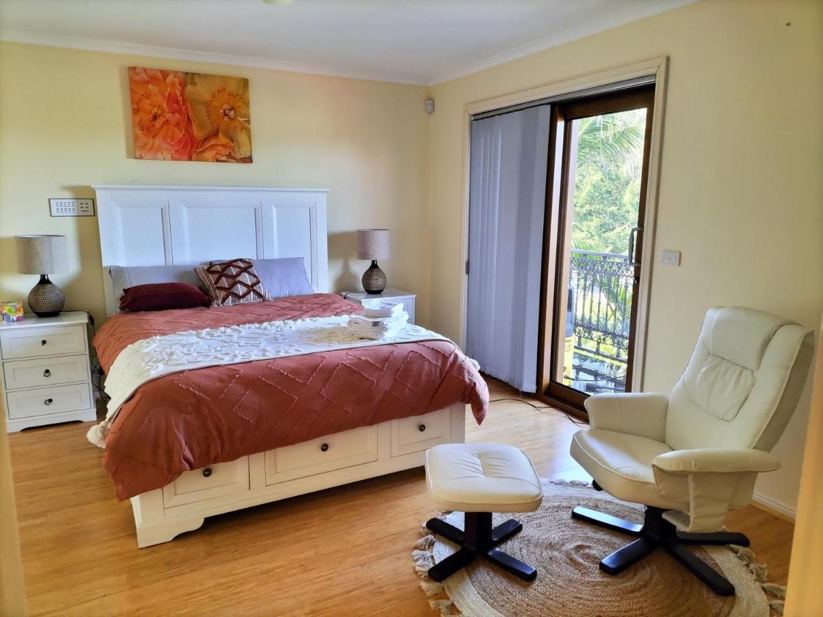 Апартаменты 12 Mins To Mel Airport-Good Wood House St Albans Экстерьер фото