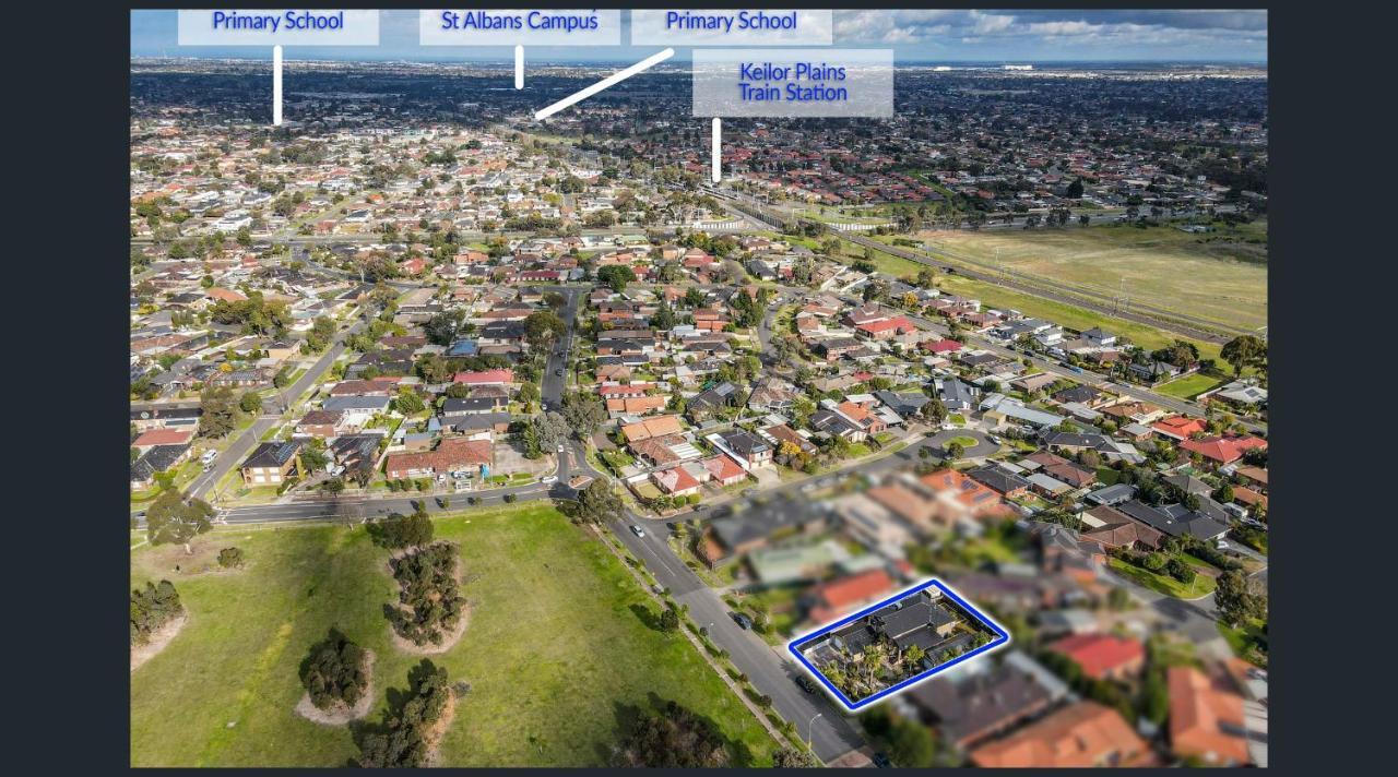 Апартаменты 12 Mins To Mel Airport-Good Wood House St Albans Экстерьер фото